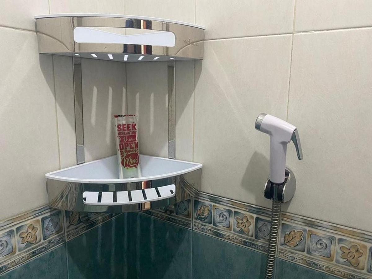 Hotel Reddoorz Syariah @ Karang Pilang Karangpilang Zewnętrze zdjęcie